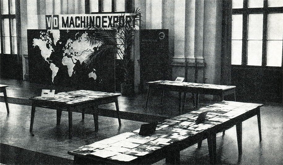 Уголок специализированной рекламно-информационной выставки В/О 'Машиноэкспорт' (СССР) в Варшаве в 1966 году